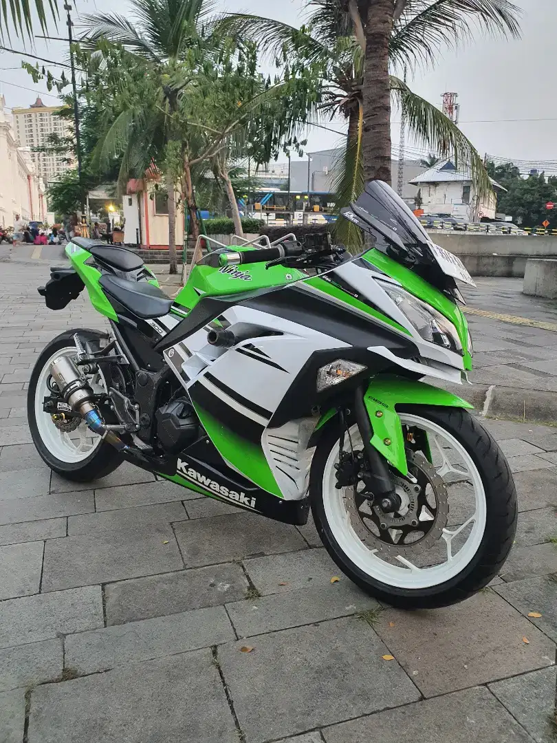 NINJA 250 FI 2015 ABS ANIVERSARY