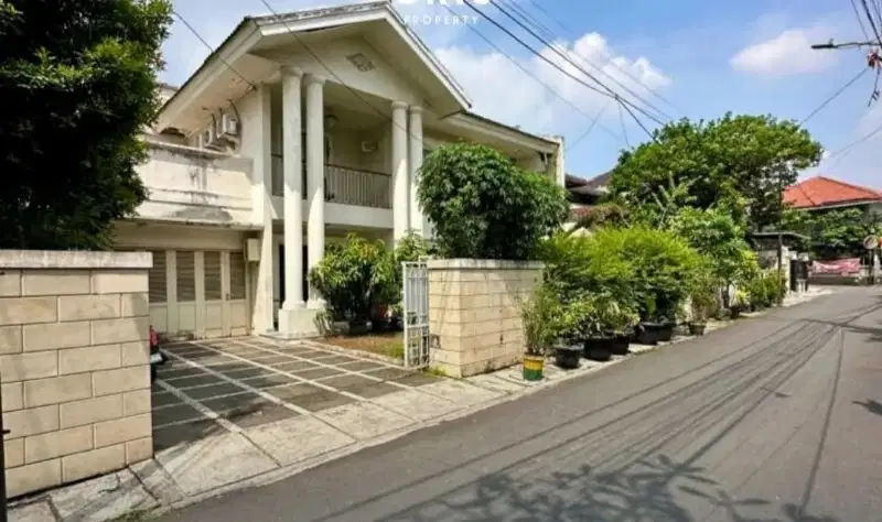 RUMAH MEWAH FULL FURNISHED TINGGAL BAWA KOPER DI JAKARTA SELATAN