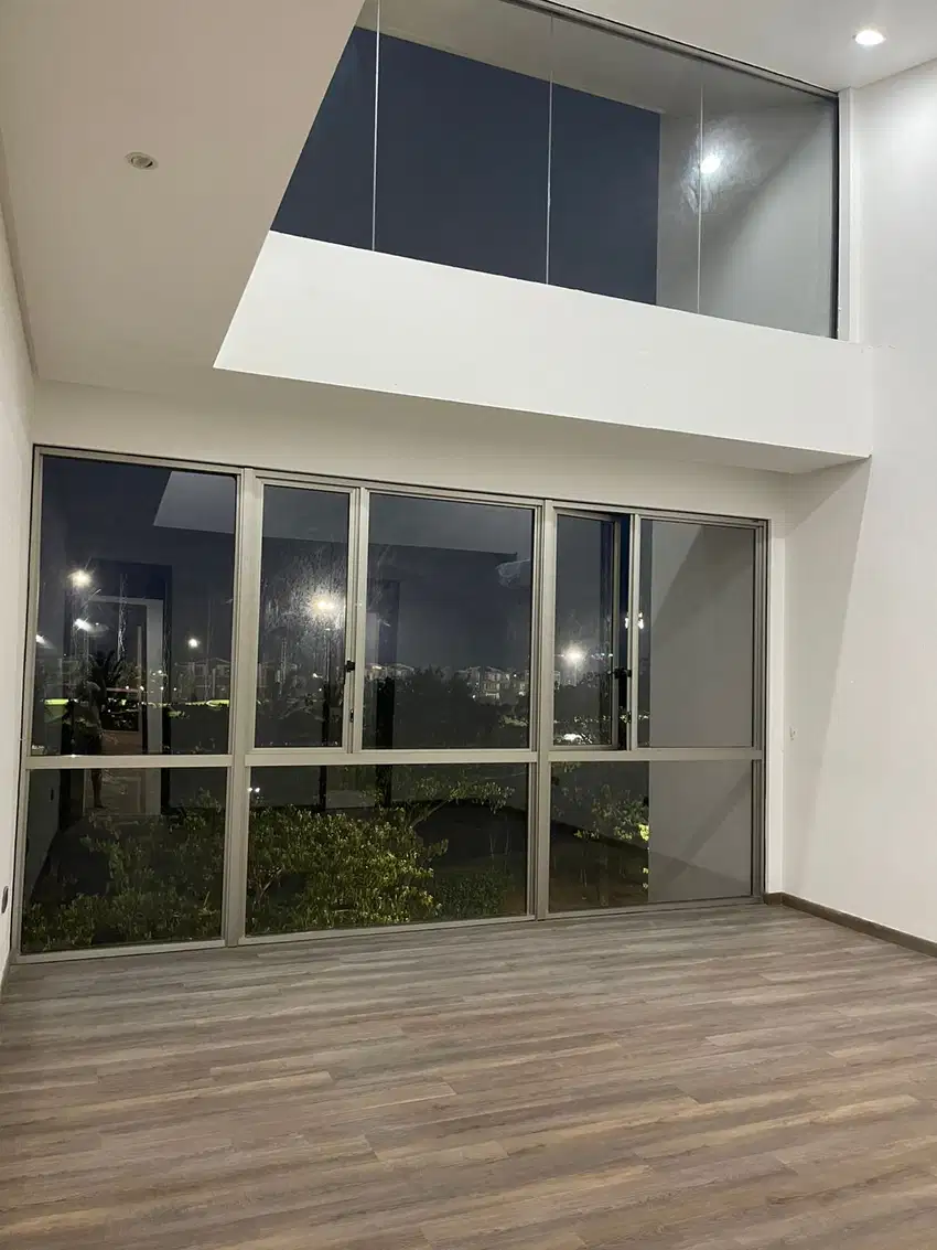 Rumah Baru di Pantai Indah Kapuk View Lapangan Golf