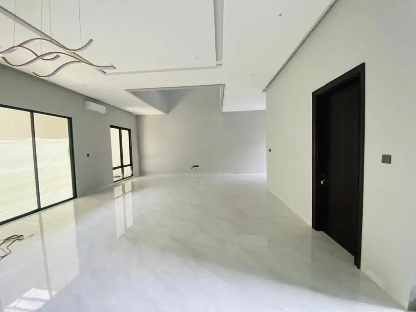 Rumah Bagus 2 Lantai Baru di Taman Simpruk Lippo Cikarang