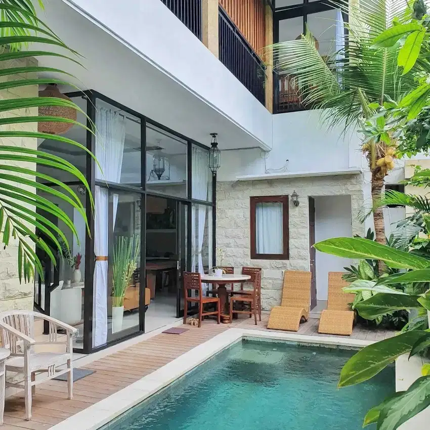 Villa Mewah Komersil di Banjar Semer Kerobokan Bali