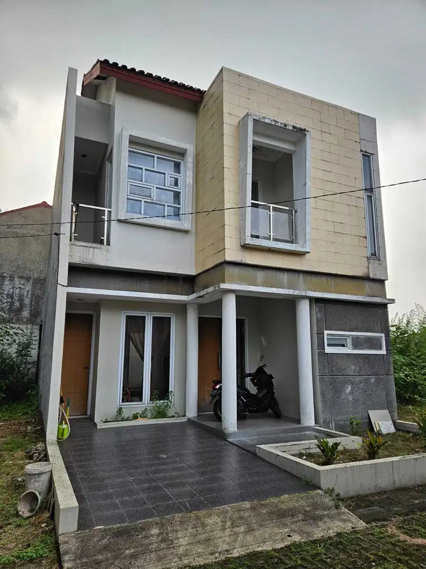 Rumah Minimalis Halaman Luas dekat BORR di Kedung Jaya Tanah Sereal
