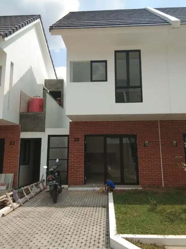 Rumah 2 lantai di Cluster Botanical Vida Bekasi