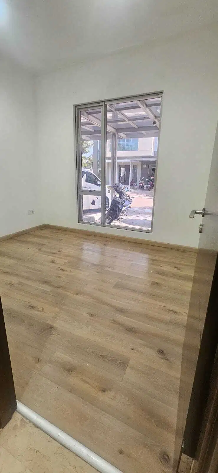 Disewakan rumah golf island pik 10x15 rapi siap huni