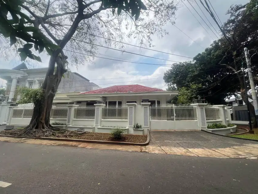 Disewakan Rumah Unfurnish Di Kebayoran Baru, Jakarta Selatan