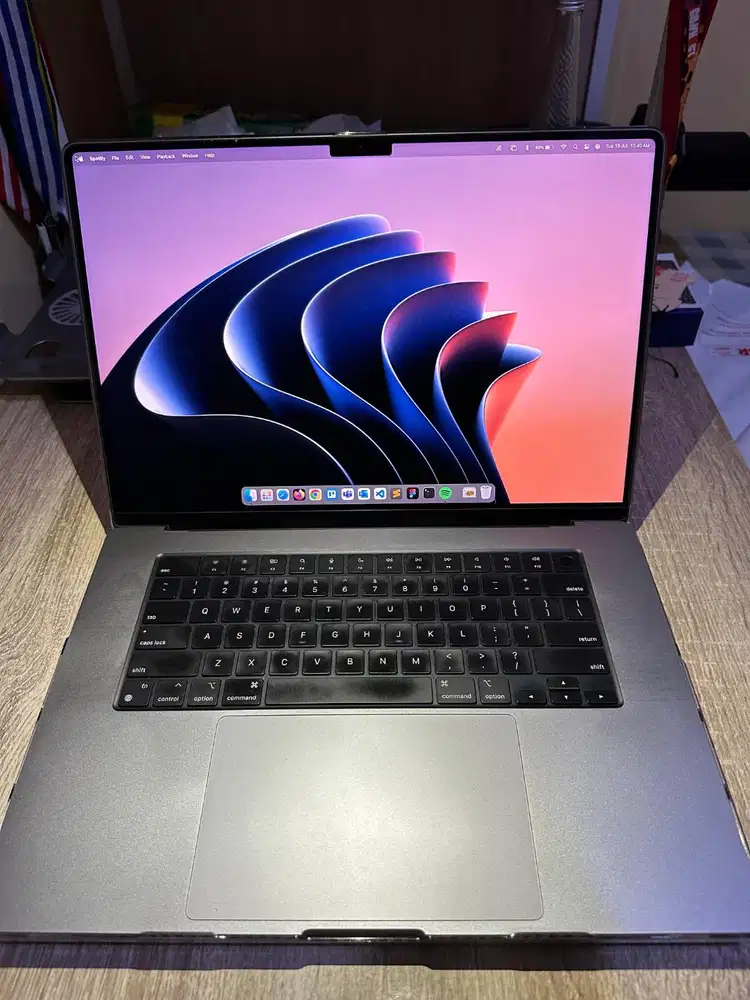 Macbook Pro 16-inch 2021 M1 Pro - 16GB RAM - 512GB SSD