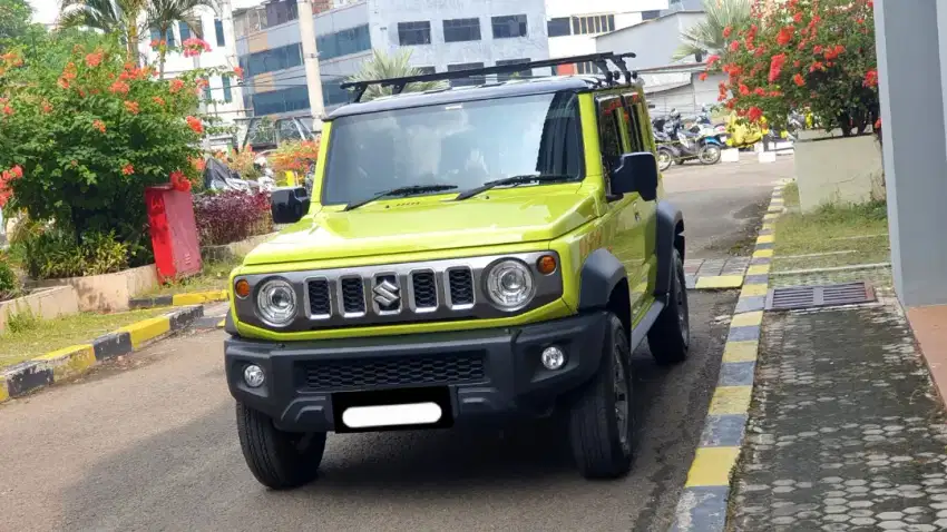 Km 9rb suzuki jimny 5 door 2024 kuning matic