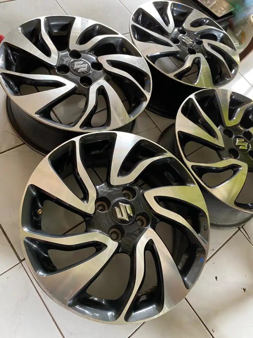 Velg New Baleno R16 Swift sirion yaris splash agya calya brio sigra