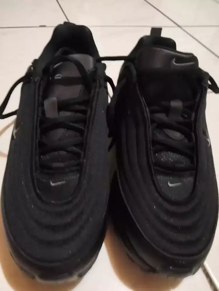 SEPATU NIKE ORIGINAL