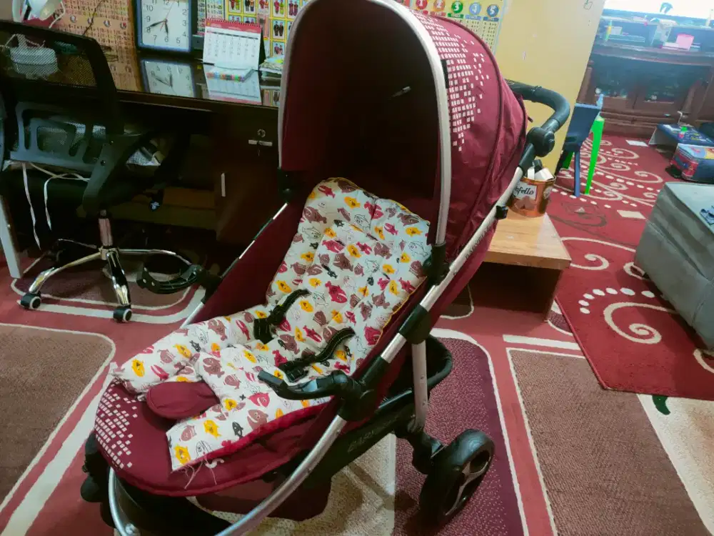 Kereta/stroller baby