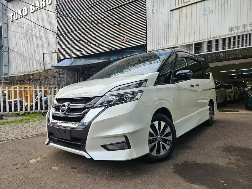 Nissan Serena 2.0 Highway Star twotone 2024 nik 2023 putih bagus ori