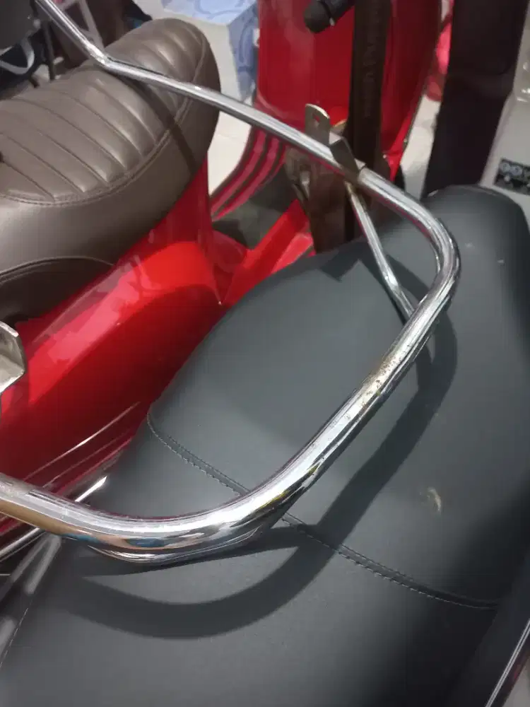 Side bar vespa lxv ori