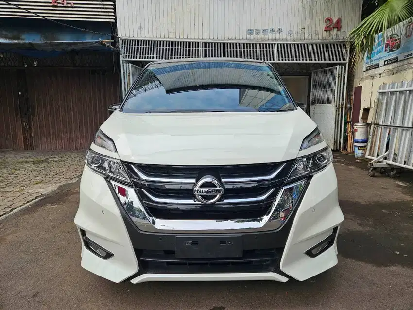 Nissan Serena 2.0 Highway Star twotone 2024 nik 2023 putih full origin