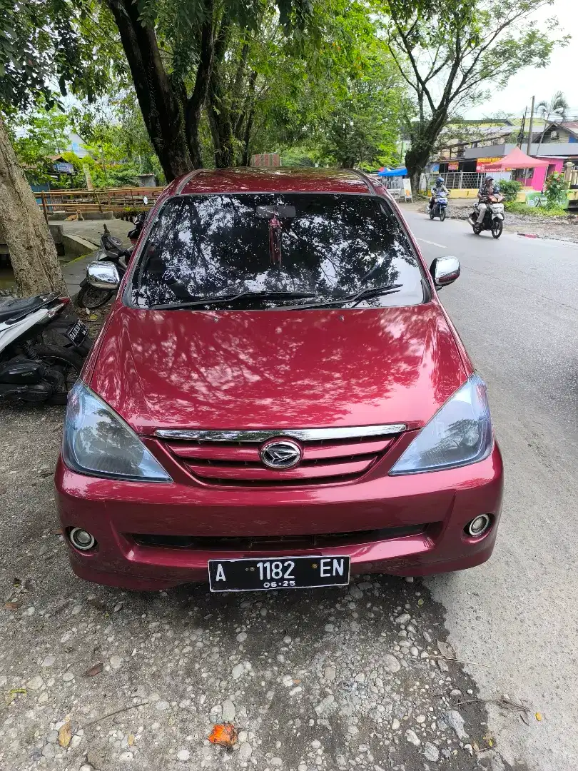Bismillahirrahmanirrahim, di jual mobil Daihatsu Xenia