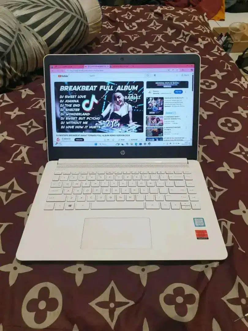 Jual laptop merek hp 14 bxx
