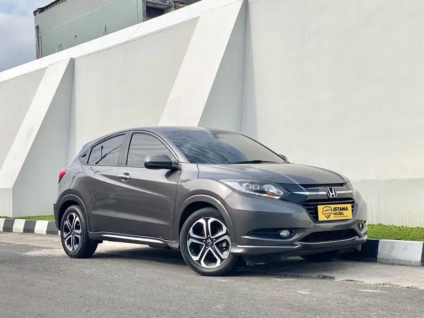 MEWAH MURAH! HONDA HRV PRESTIGE 1.8 CVT AUTOMATIC 2016 AT E SE S