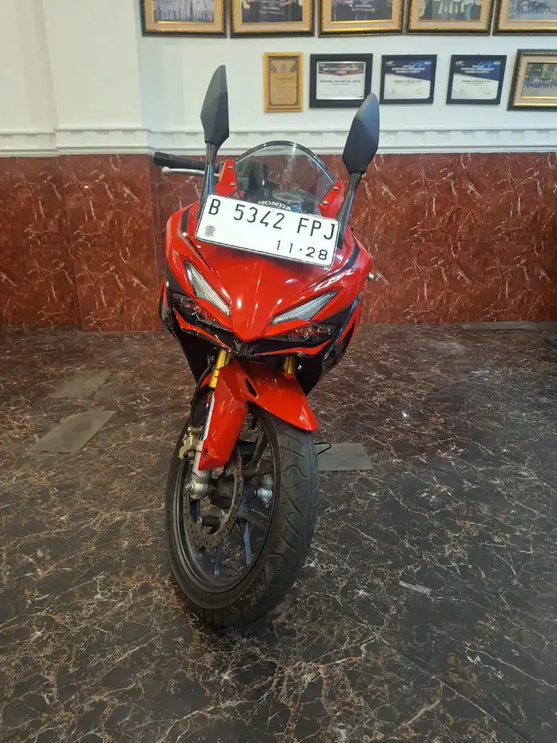 TANPA DP PROMO CBR 150 2023 MOTOR MULUS KAYA BARU KM RENDAH