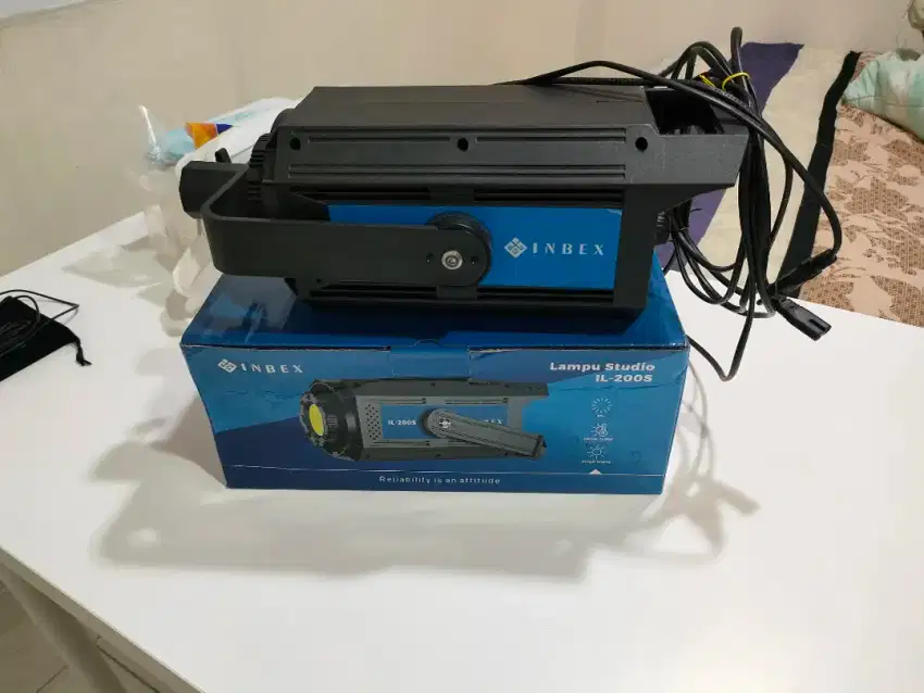LIGHTING INBEX IL-200S LAMPU STUDIO LAMPU COB BI COLOR