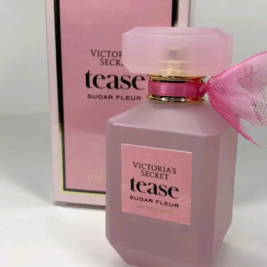 VICTORIA SECRET TEASE - PRELOVE