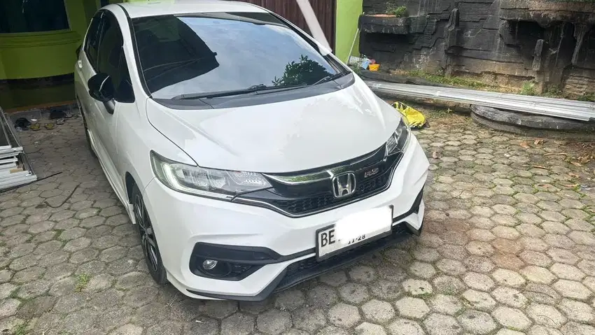 Honda Jazz RS Manual MT 2018 Akhir Warna Putih Cash 199 jt