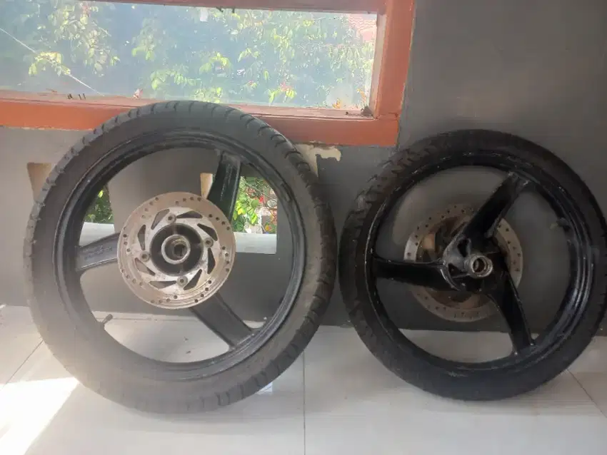 Velk ban ninja R