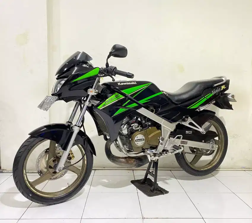 Kawasaki ninja R le limited edition 2015