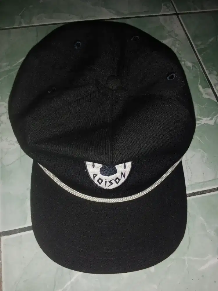 Topi Poison asli Bali