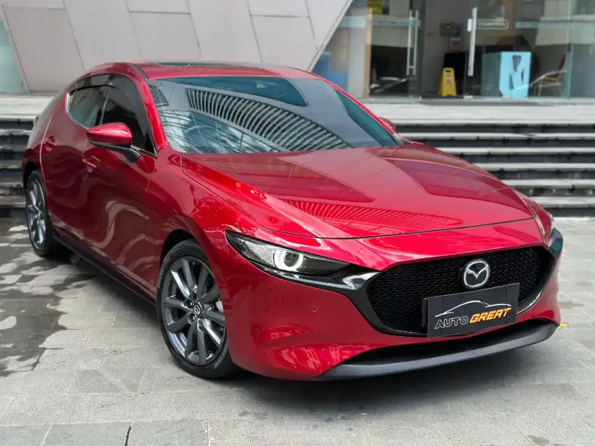 CUMA 60JT!! MAZDA 3 HATCHBACK SKYACTIV G 2.0 A/T