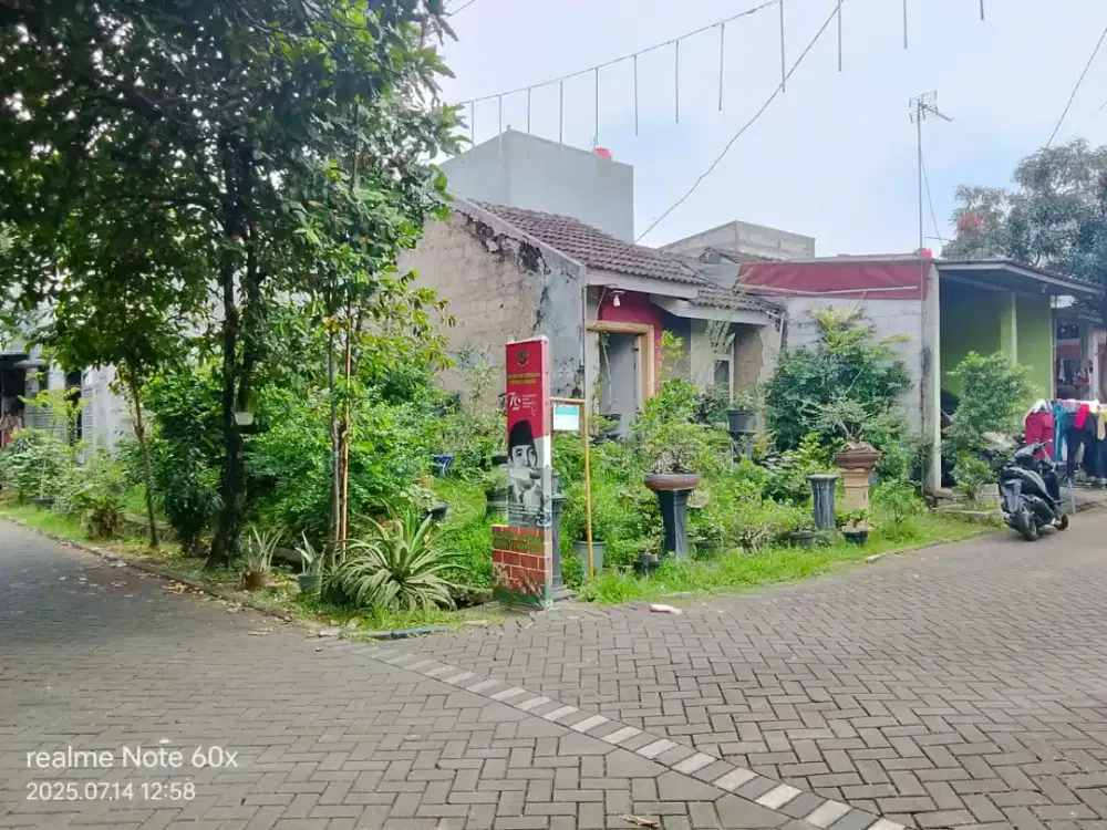 Bekasi Timur Regency Rumah Perlu Renovasi Posisi Hook Di Jual Cepat
