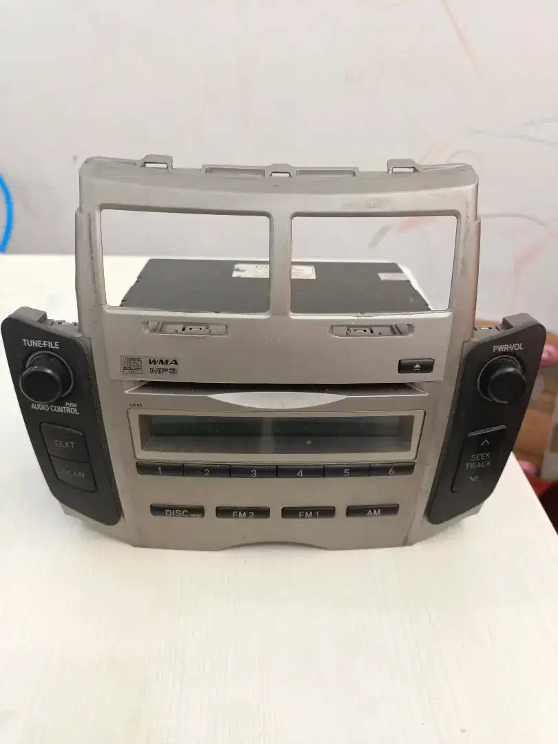 Head unit toyota yaris
