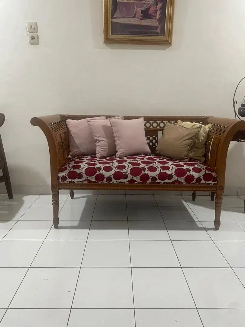 Dijual 1 Sofa ukir jati