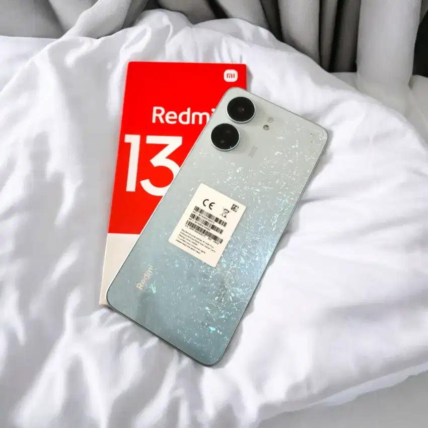 Ram 8GB memori 256GB - Xiaomi Redmi 13C bening lengkap