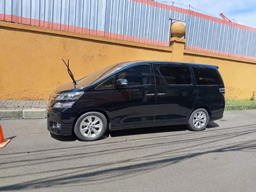 Toyota Vellfire V 2.4 AT 2013 Hitam