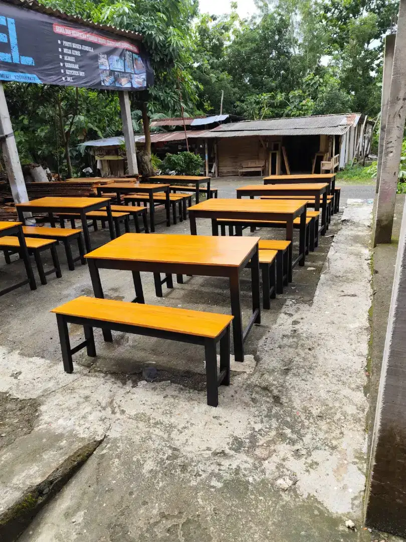 MEJA KURSI CAFE/WARMINDO