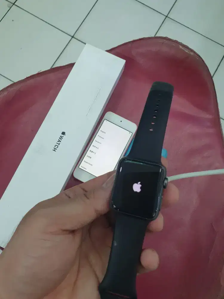 Apple watch serie 1+ ipad touch gen 5  jual apa adanya
