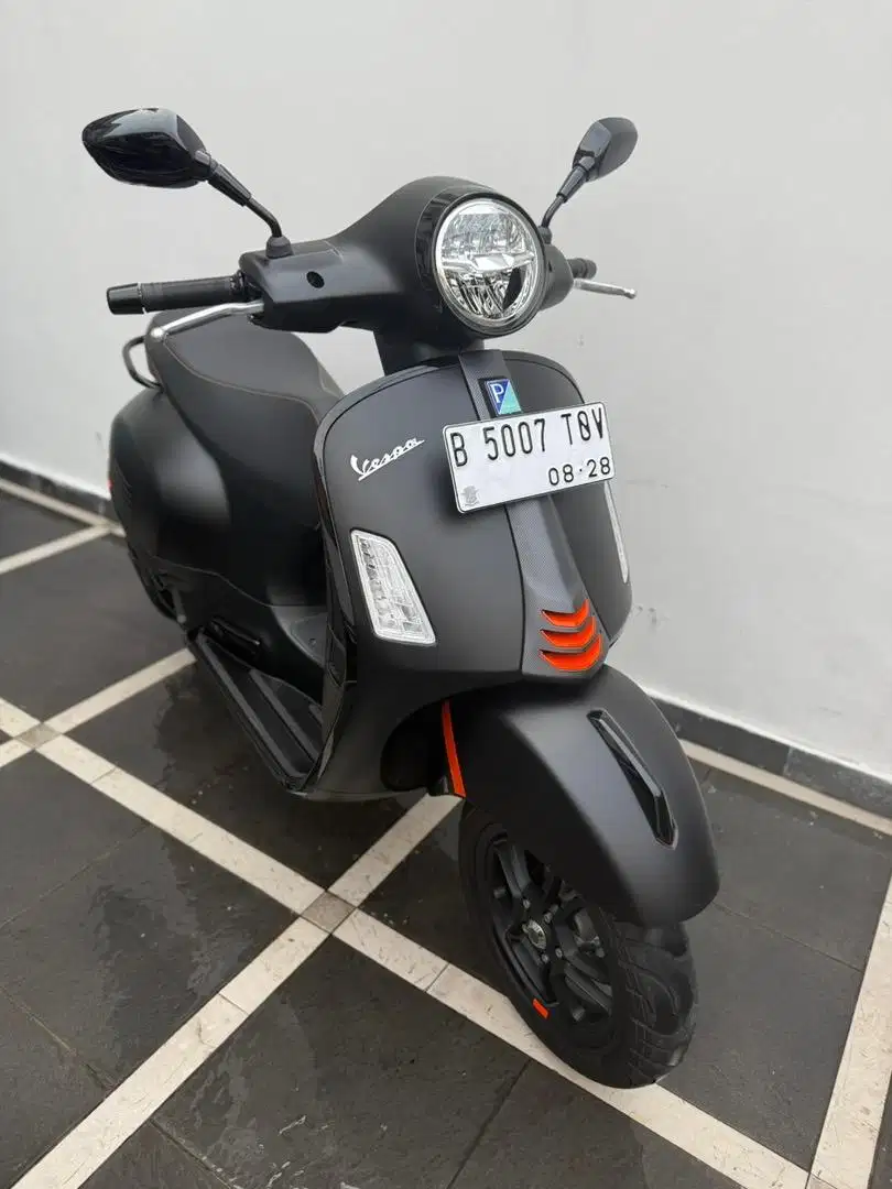 Vespa Gts Super Sport 2024/2023 (km 3rb perak)