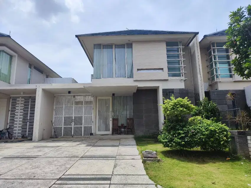 DISEWAKAN / DIJUAL RUMAH THE MANSION PAKUWON INDAH - FULL FURNISHED