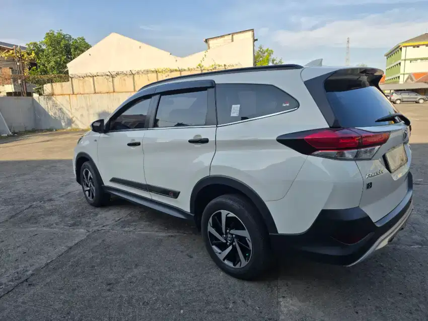 Toyota Rush GR AT 2021