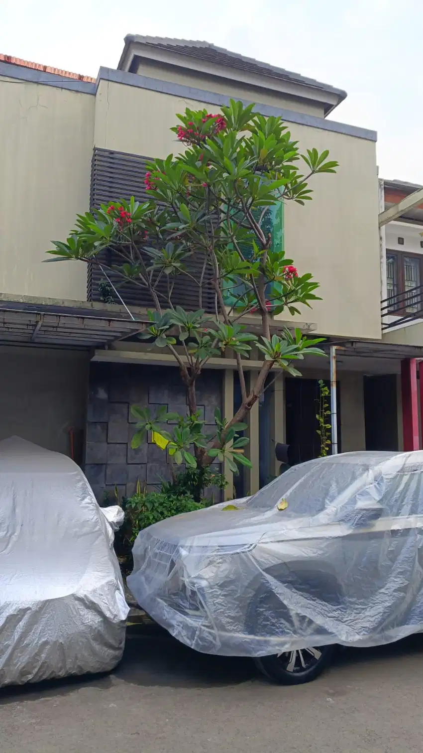 Dijual Rumah Menarik di dalam Cluster di Pejaten Barat, Pasar Minggu