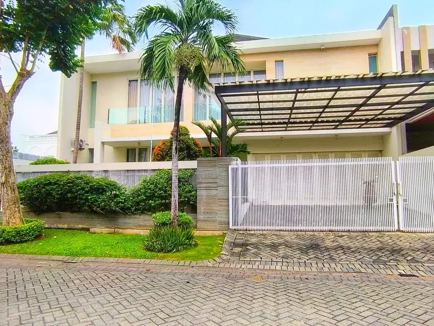 Jual Rumah Mewah GRAHA FAMILI blok O Surabaya Barat