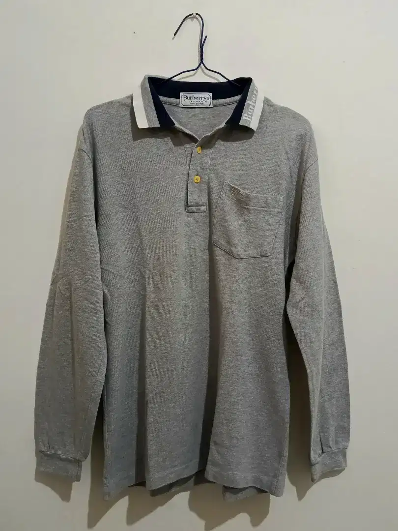 Kaos Kerah Polo Burberry size S