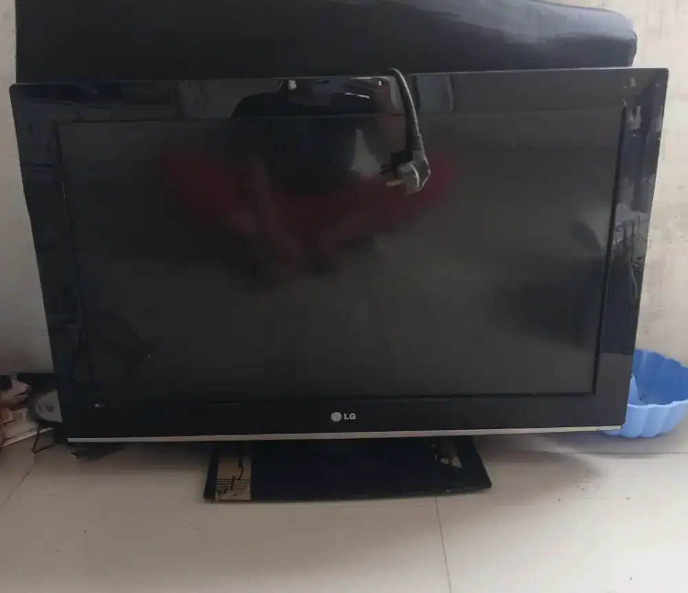 Televisi masih seperti baru