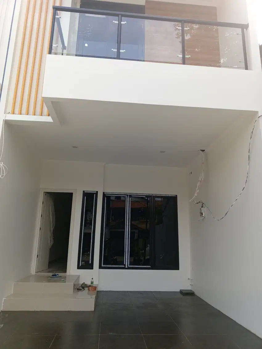 Dijual Rumah Baru Minimalis Modern 2Lt di Jatinegara Jakarta Timur