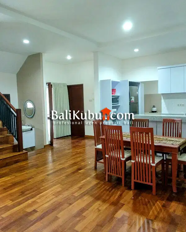[AMR-077.AMA] Rumah Cantik Furnished Disewakan Tahunan Di Gatsu Tengah