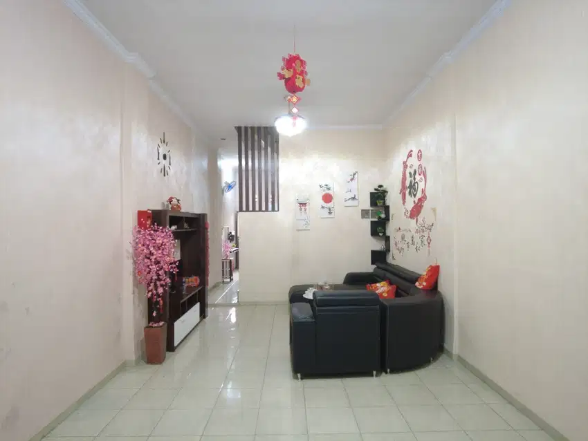 Dijual rumah di komplek rahayu central