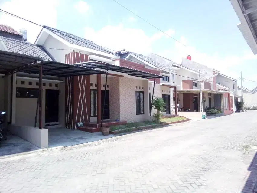 Dijual Rumah Siap Huni Cluster Elite Dekat Bandara Dan Kampus UMS Solo