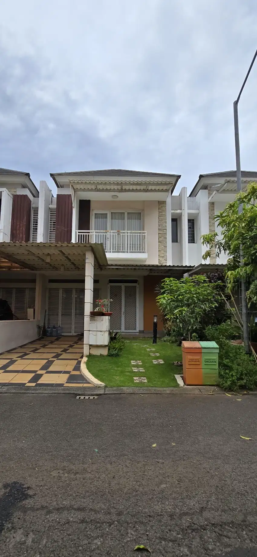 Disewakan Rumah di Cluster Acasia Summarecon