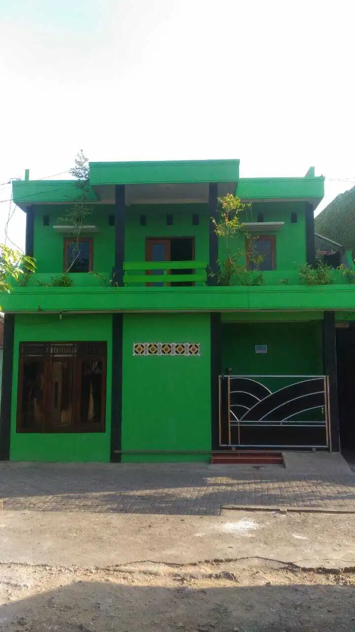 Rumah kost 2 Lt dg Gayamsari Dkt SMAN 11 Lamper Tengah Semarang Timur