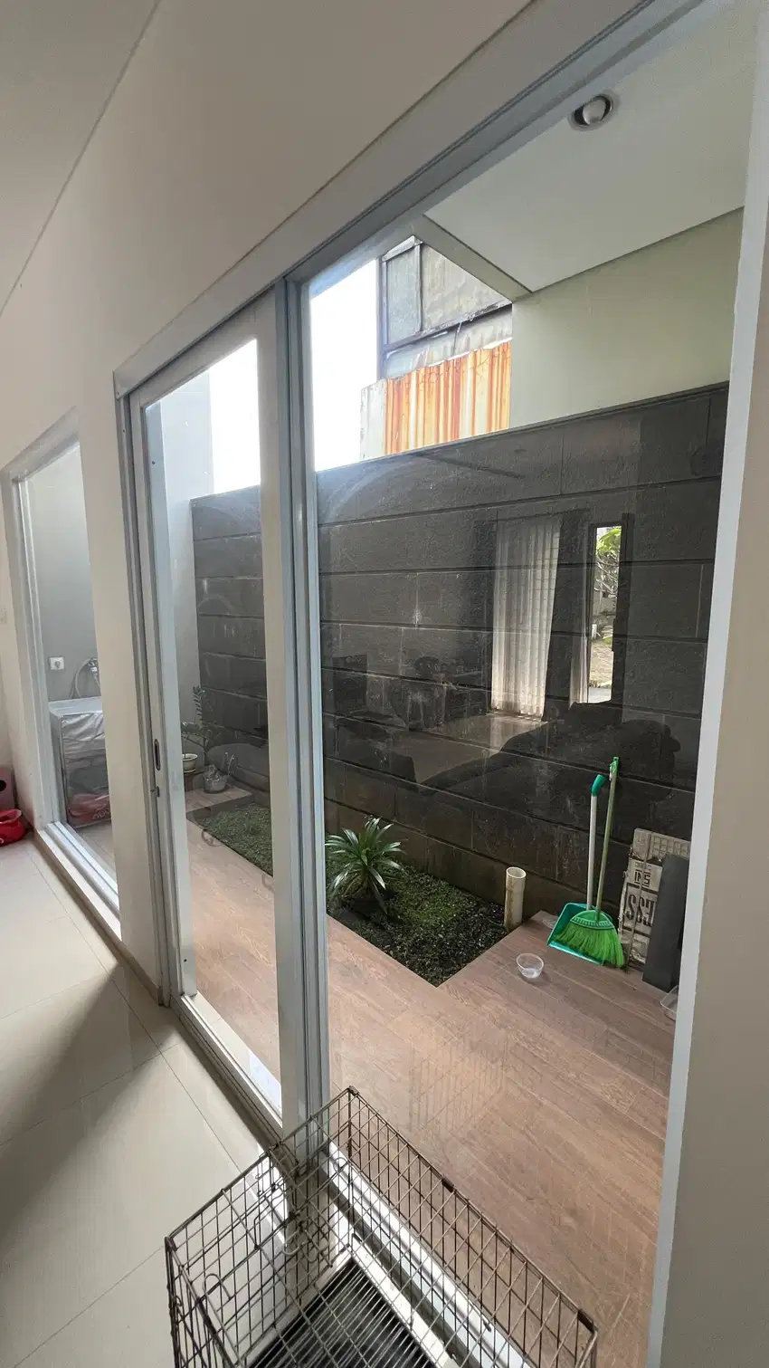 DIJUAL RUMAH DI SETRA GLORY, SARIJADI, BANDUNG    **LS