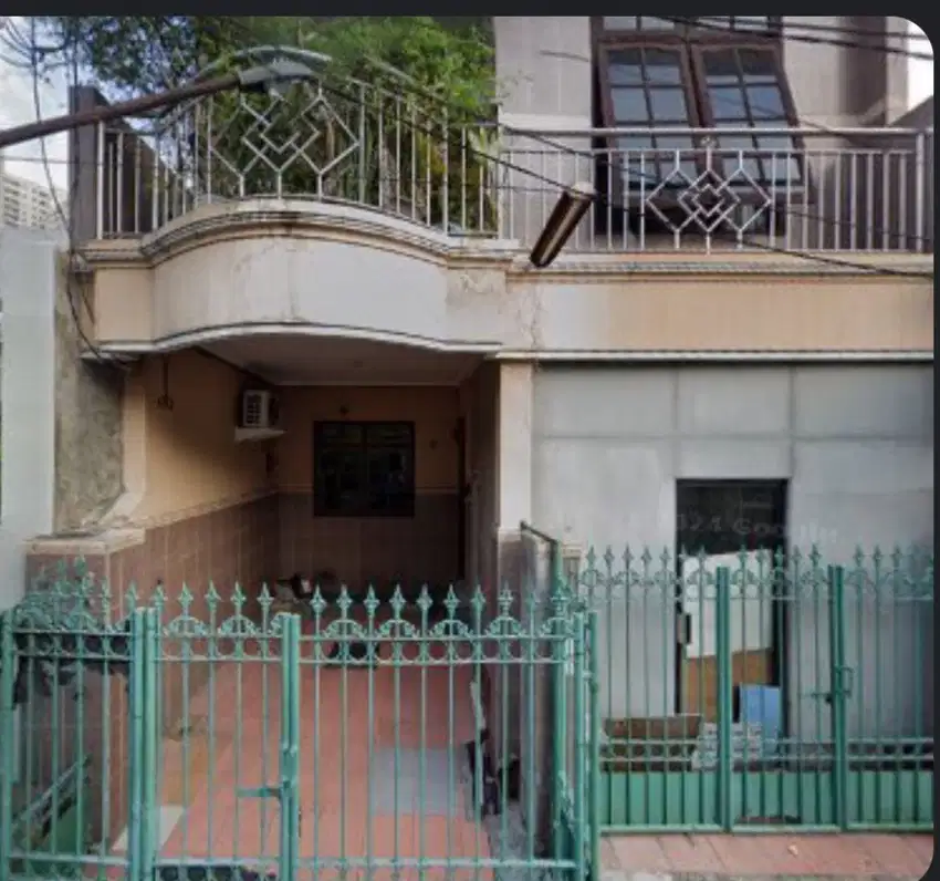 Dijual Rumah Simpang Darmo Permai Selatan